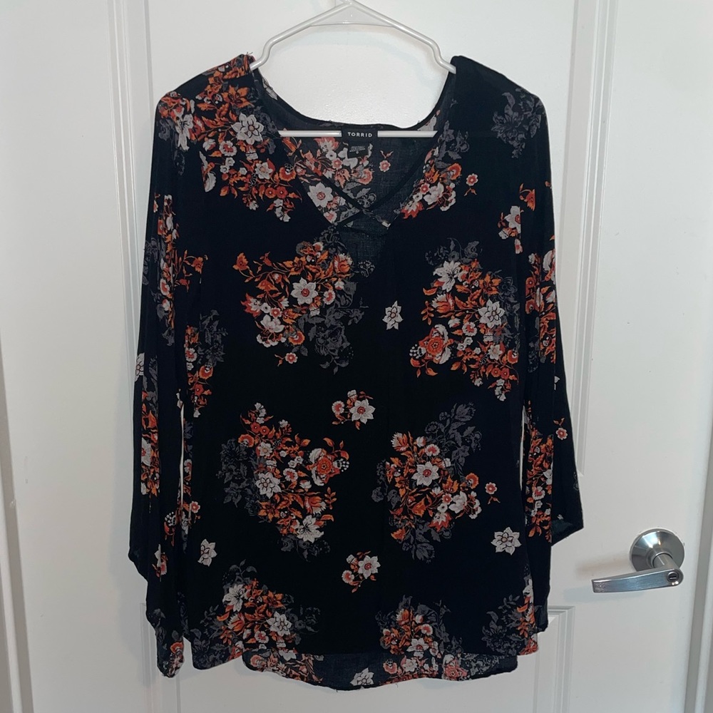 Torrid floral blouse